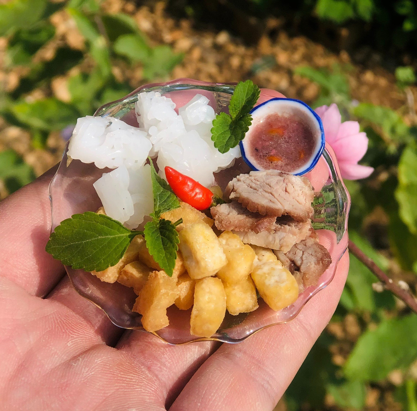 Những sản phẩm thức ăn dễ thương của Duy Khánh.