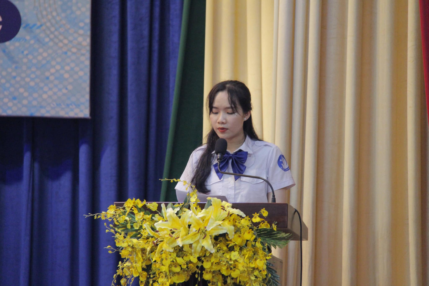 Chị Trương Diệp Thúy Hồng tái đắc cử chức danh Chủ tịch Hội Sinh viên trường CĐ Công nghệ Thủ Đức khóa V. (Ảnh: TLTĐ)