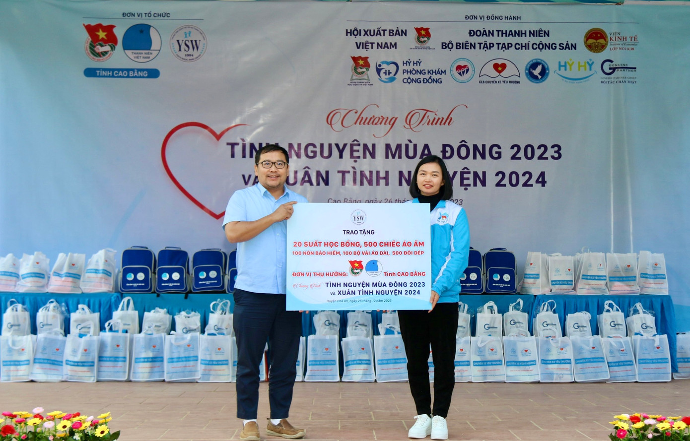 Các nguồn lực được Trung tâm CTXH Thanh thiếu niên kết nối trao cho các địa phương.