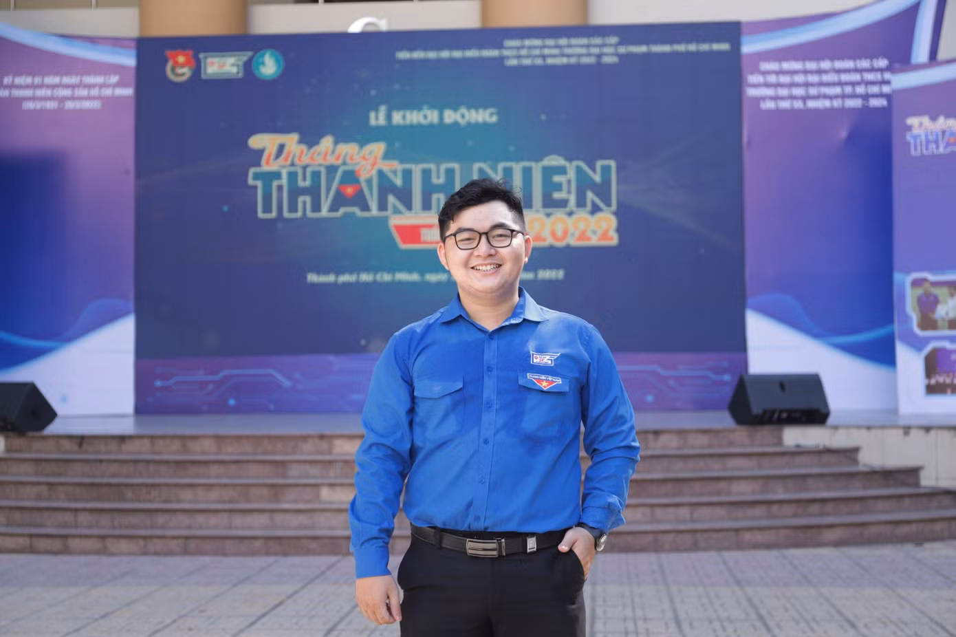 Khánh Tùng được đánh giá là mẫu cán bộ hiện đại, năng động.