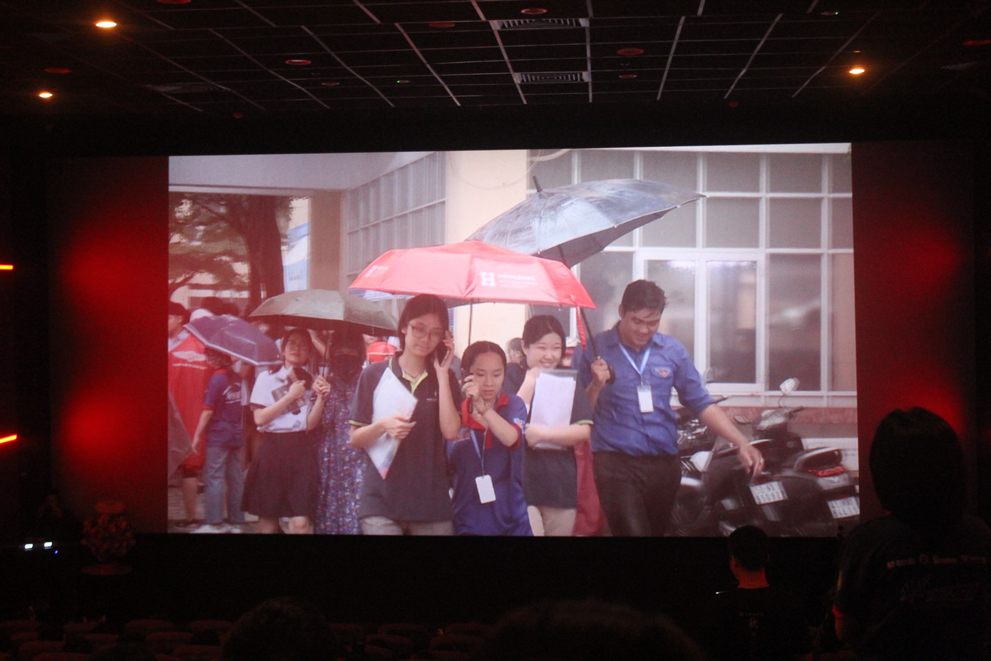 Những hình ảnh xúc động tại chương trình “Tiếp sức mùa thi 2023” tại TP. HCM.