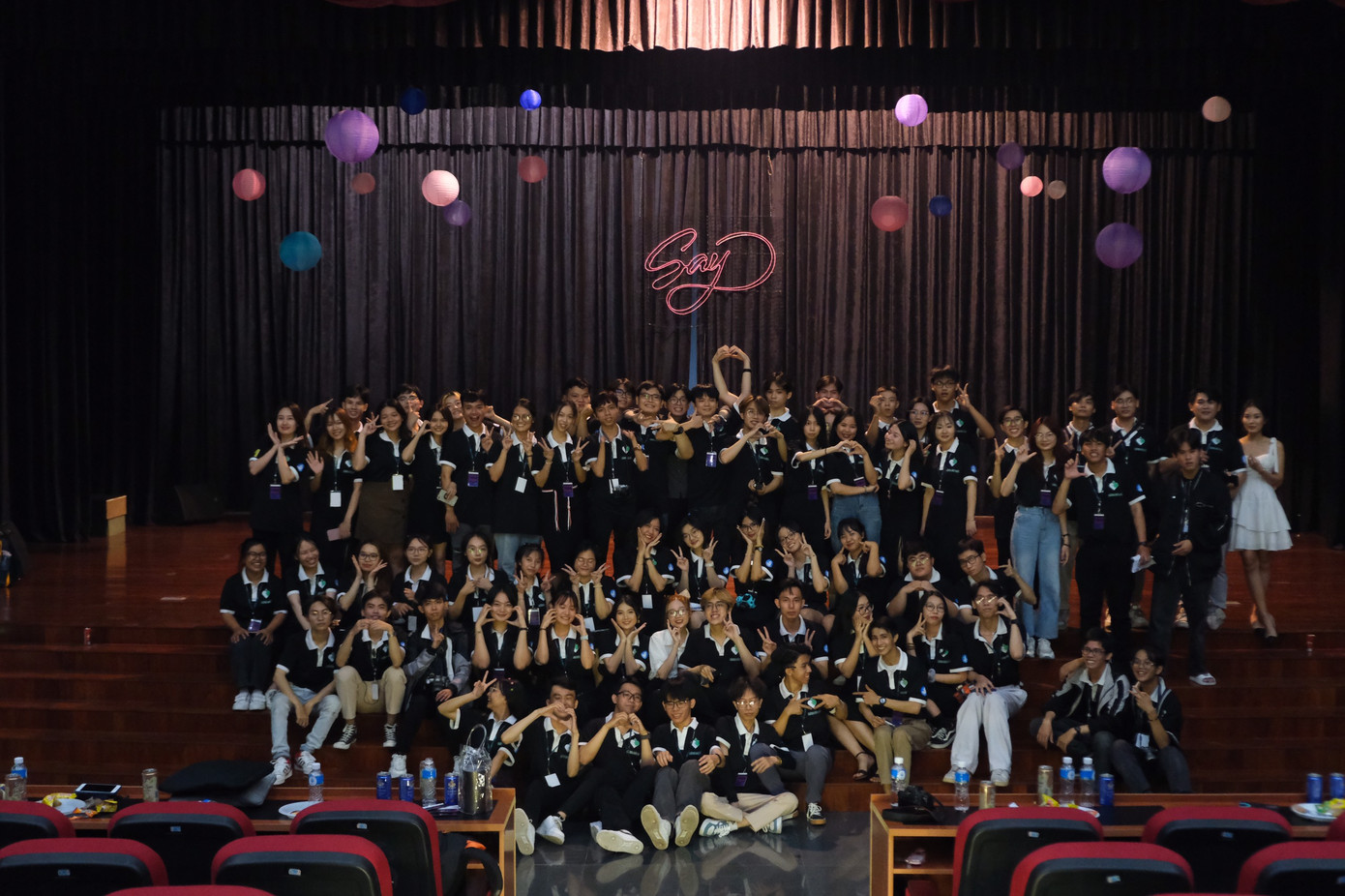 Các thành viên trong Ban Tổ chức chương trình. Các thành viên trong Ban Tổ chức chương trình.