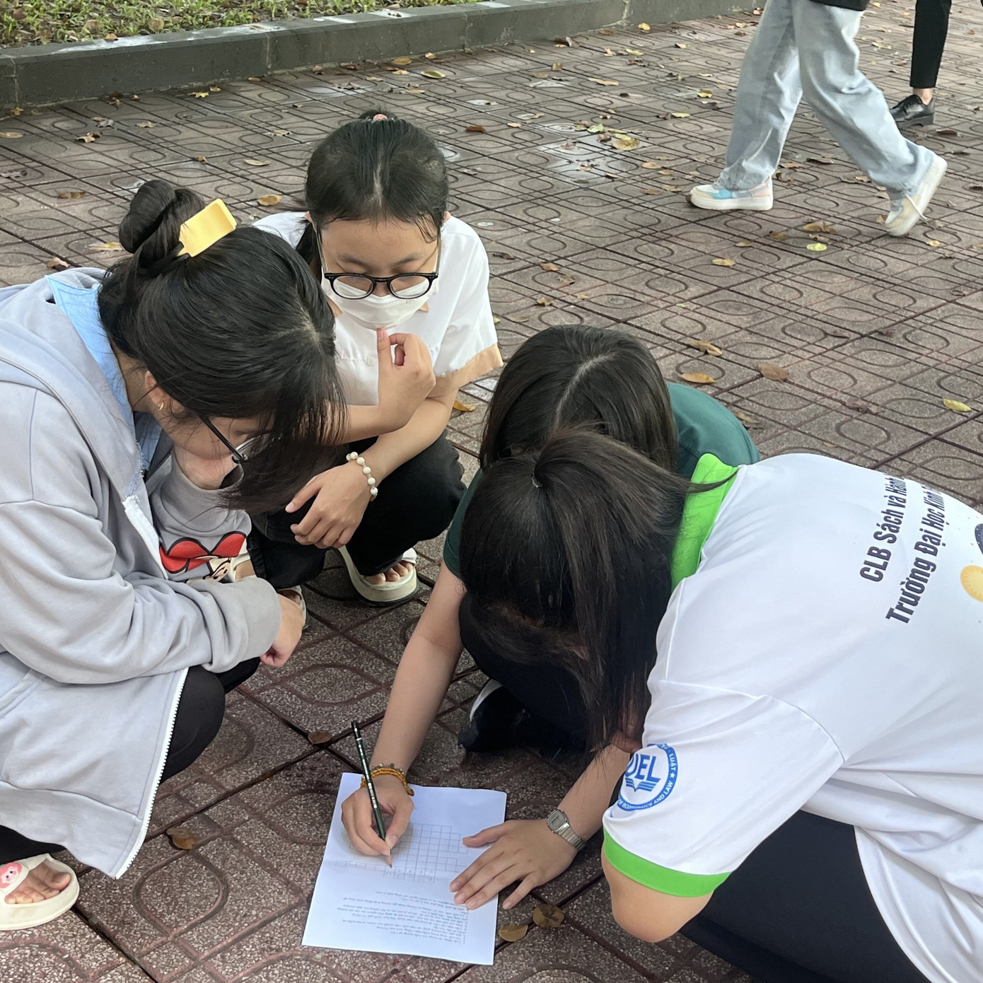 CLB Sách và Nghệ thuật có những hoạt động thực tế giúp ứng viên phát huy hết tiềm năng. CLB Sách và Nghệ thuật có những hoạt động thực tế giúp ứng viên phát huy hết tiềm năng.