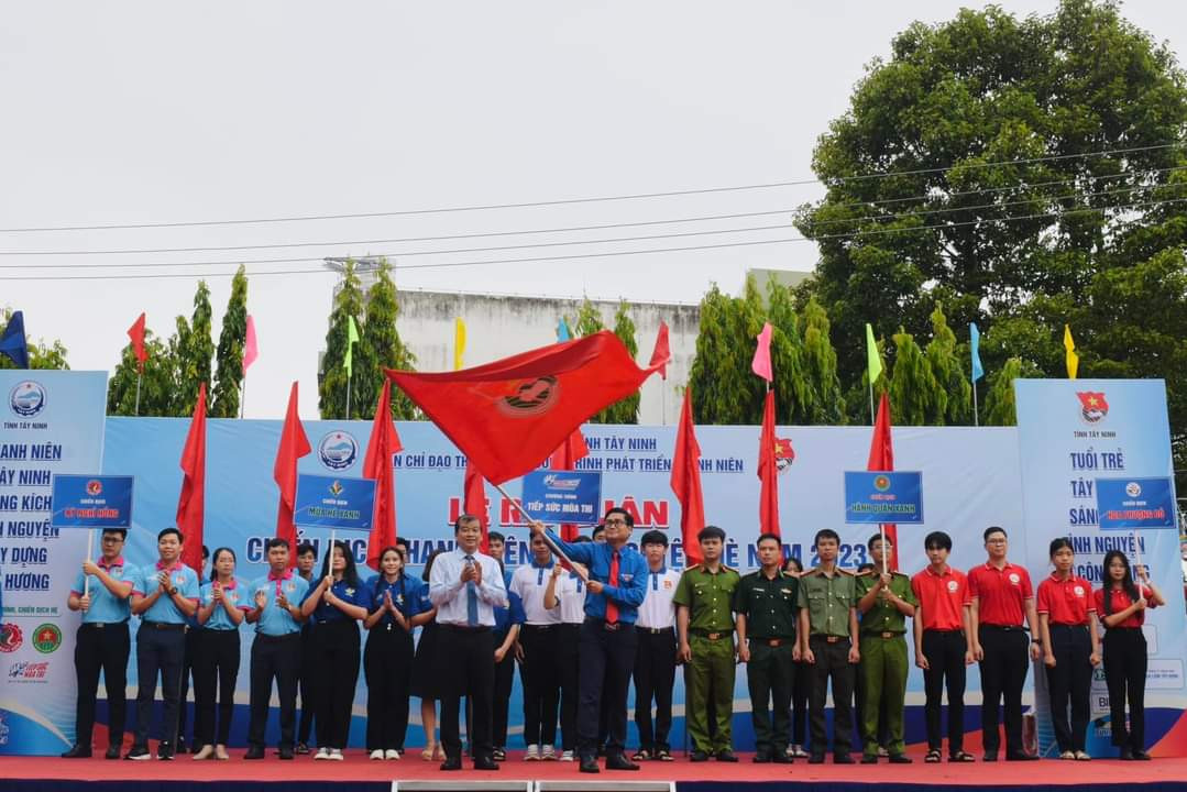 Tỉnh Đoàn Tây Ninh chính thức phát động Chiến dịch Thanh niên tình nguyện Hè năm 2023 trên toàn tỉnh. (Ảnh: Tỉnh Đoàn Tây Ninh) Tỉnh Đoàn Tây Ninh chính thức phát động Chiến dịch Thanh niên tình nguyện Hè năm 2023 trên toàn tỉnh. (Ảnh: Tỉnh Đoàn Tây Ninh)