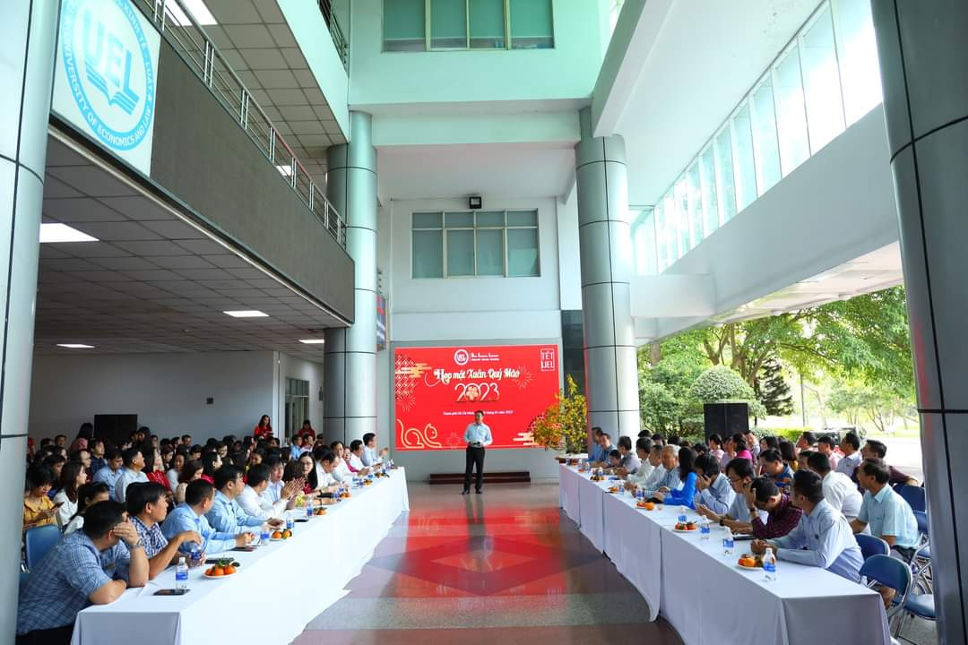 Trường ĐH Kinh tế - Luật (ĐHQG TP. HCM) tổ chức gặp mặt đầu năm cán bộ, giảng viên, công nhân viên nhà trường. Trường ĐH Kinh tế - Luật (ĐHQG TP. HCM) tổ chức gặp mặt đầu năm cán bộ, giảng viên, công nhân viên nhà trường.