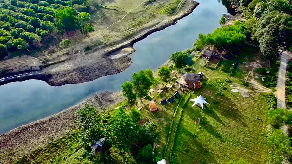 Khu camping mang tên “Én Restop” do Trực sáng lập. Khu camping mang tên “Én Restop” do Trực sáng lập.