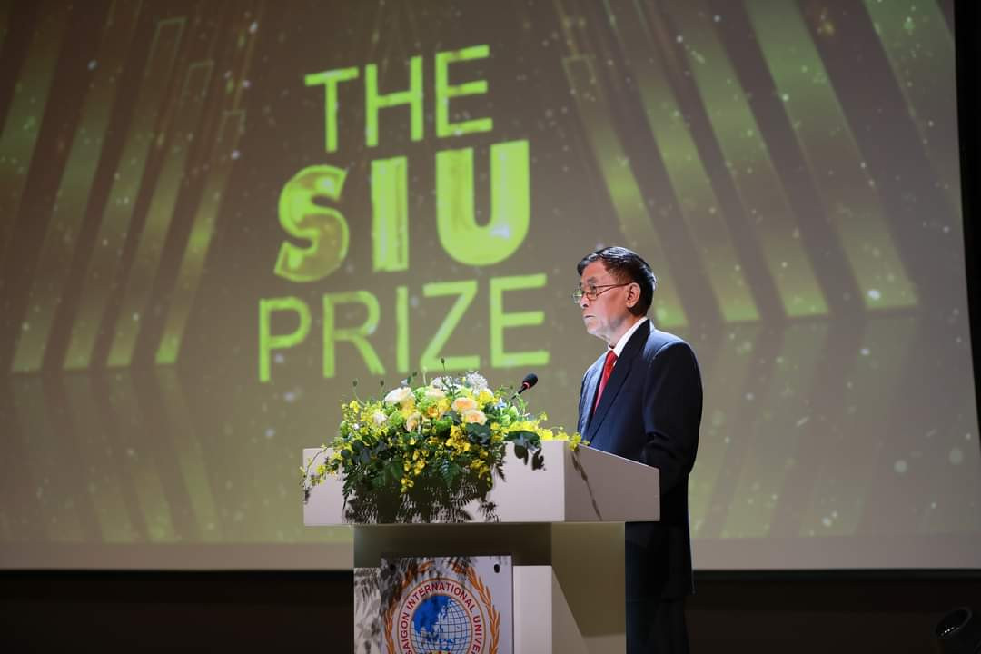 Lãnh đạo trường ĐH Quốc tế Sài Gòn công bố Giải thưởng SIU Prize. Lãnh đạo trường ĐH Quốc tế Sài Gòn công bố Giải thưởng SIU Prize.