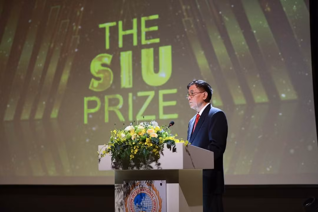 Lãnh đạo trường ĐH Quốc tế Sài Gòn công bố Giải thưởng SIU Prize.