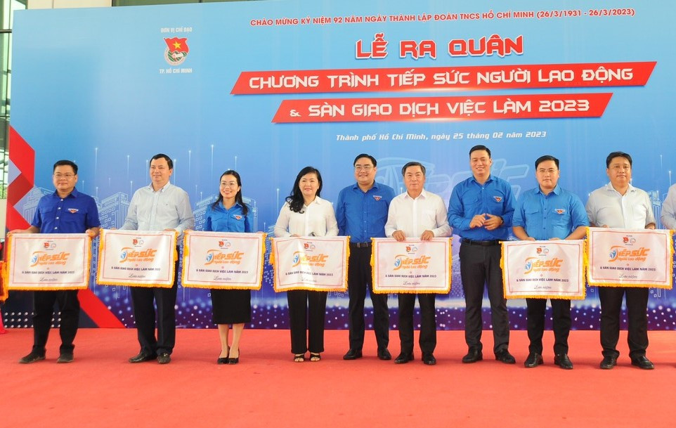 Các đơn vị cùng chung tay thực hiện chương trình “Tiếp sức người lao động và sàn giao dịch việc làm 2023”. Các đơn vị cùng chung tay thực hiện chương trình “Tiếp sức người lao động và sàn giao dịch việc làm 2023”.