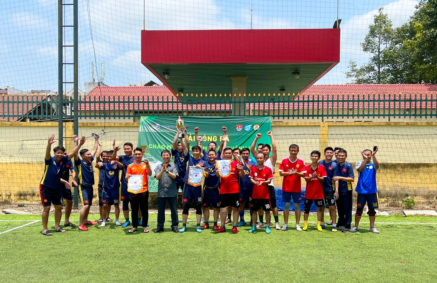 Giải đấu góp phần nâng cao tinh thần thể dục, thể thao của đoàn viên, thanh niên Bệnh viện Quân y 175. Giải đấu góp phần nâng cao tinh thần thể dục, thể thao của đoàn viên, thanh niên Bệnh viện Quân y 175.