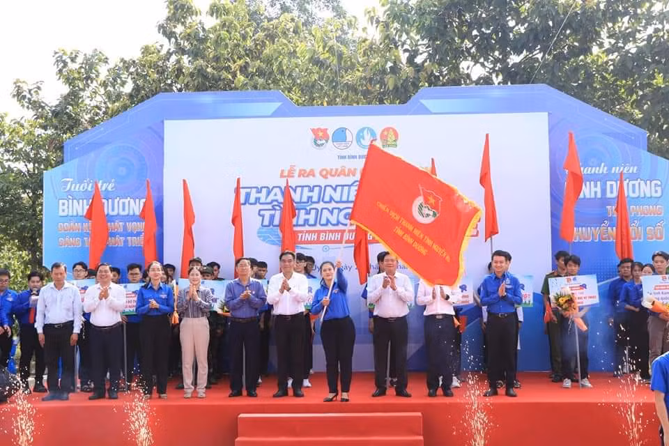 Tỉnh Đoàn Bình Dương ra quân chiến dịch Thanh niên tình nguyện Hè năm 2023. (Ảnh: Tỉnh Đoàn Bình Dương).
