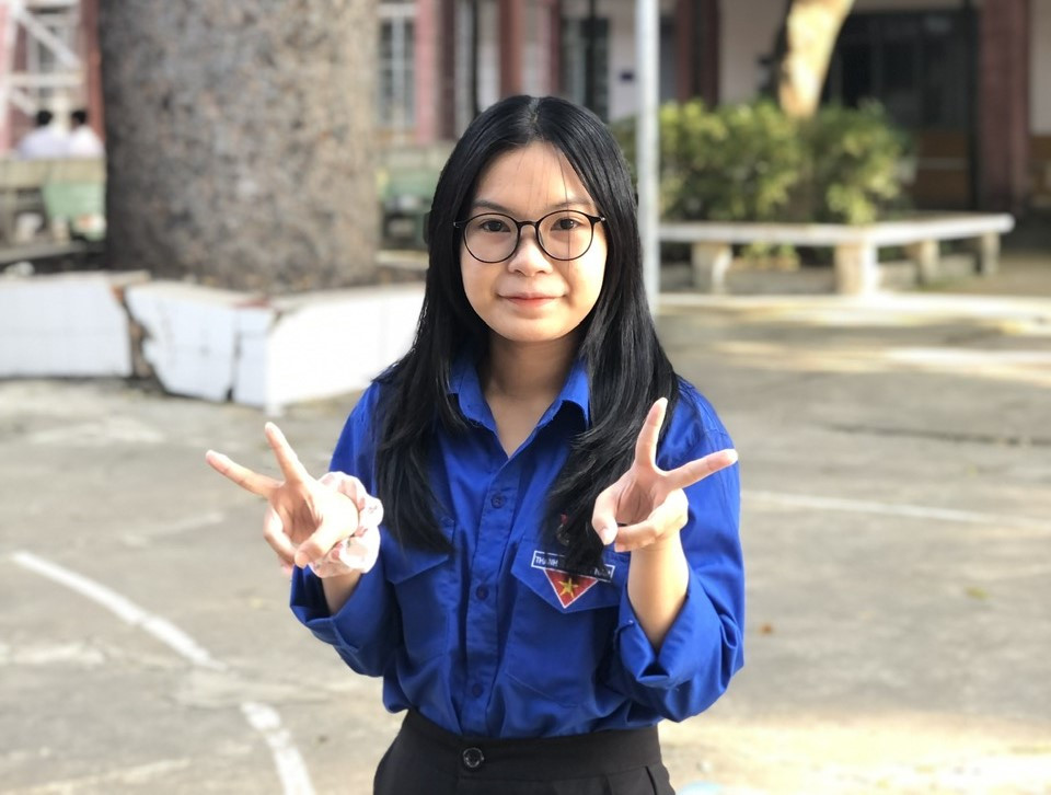 Hương Lan rất nỗ lực trong màu áo xanh. (Ảnh: NVCC) Hương Lan rất nỗ lực trong màu áo xanh. (Ảnh: NVCC)