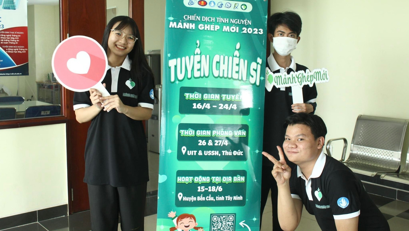 Buổi phỏng vấn tuyển “chiến sĩ”. Buổi phỏng vấn tuyển “chiến sĩ”.