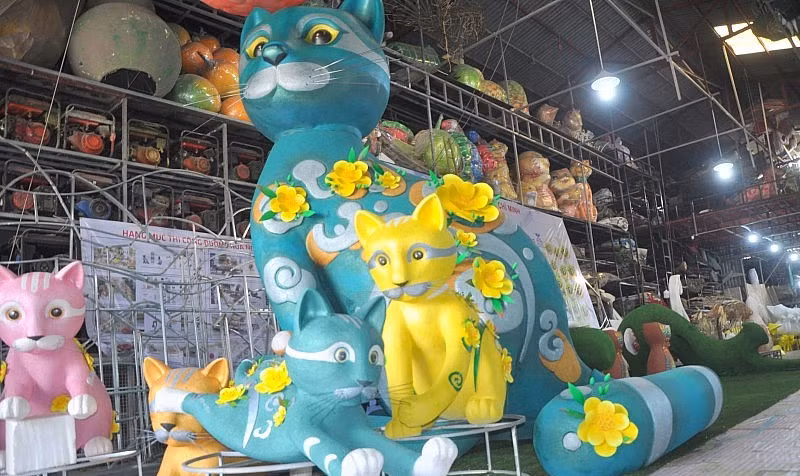 Linh vật của đường hoa Nguyễn Huệ năm nay.