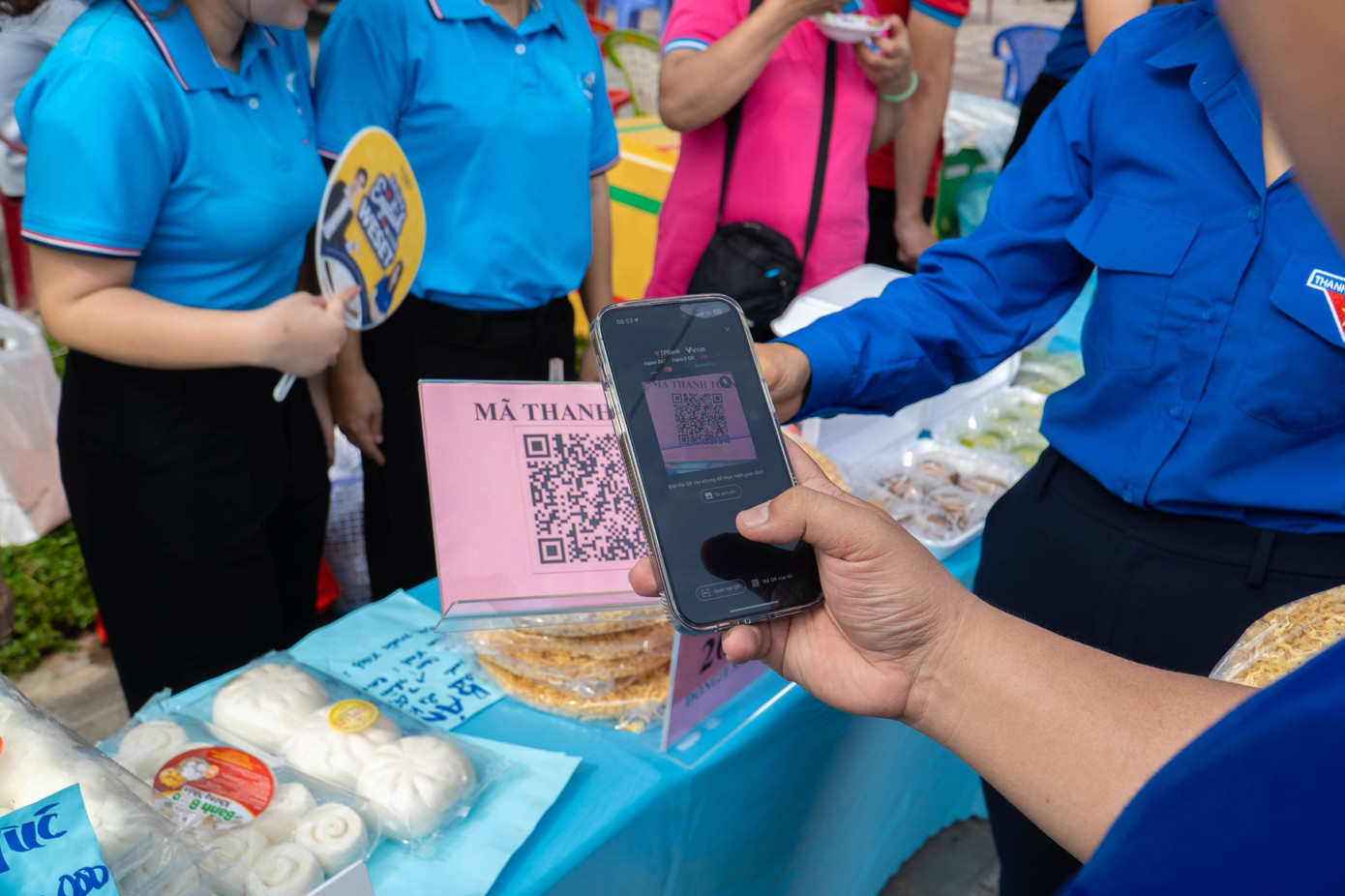 Dịp này, các quận, huyện Đoàn, Thành đoàn TP. Thủ Đức và các cơ sở Đoàn - Hội trực thuộc cũng tổ chức các hoạt động hưởng ứng về chuyển đổi số. Dịp này, các quận, huyện Đoàn, Thành đoàn TP. Thủ Đức và các cơ sở Đoàn - Hội trực thuộc cũng tổ chức các hoạt động hưởng ứng về chuyển đổi số.