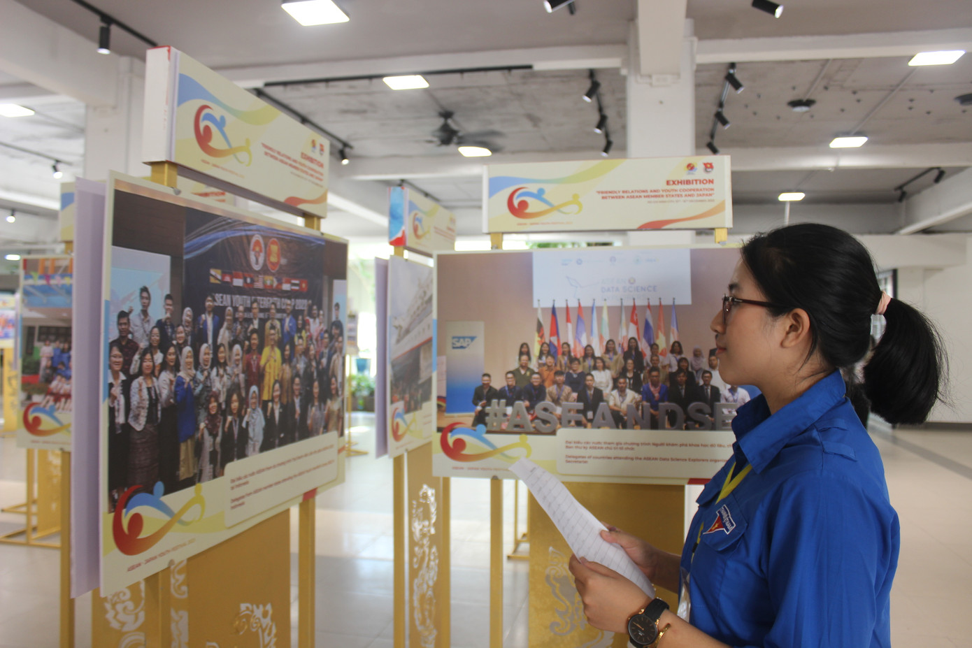 Triển lãm ảnh tại không gian Nhà văn hóa Thanh niên TP. HCM nhân dịp Festival thanh niên ASEAN - Nhật Bản năm 2023.