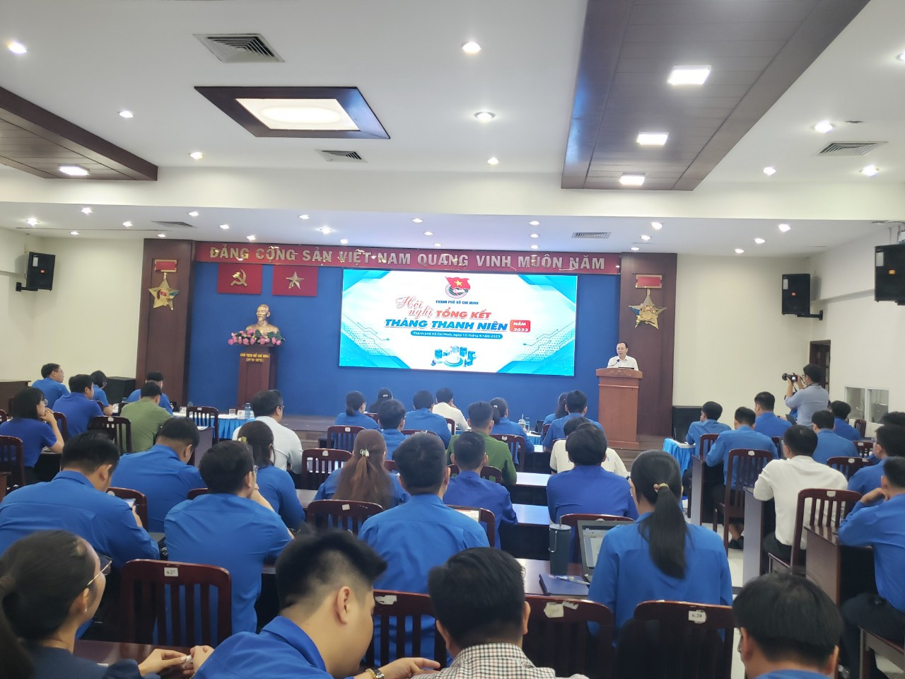 Phó Bí thư Thành ủy TPHCM Nguyễn Văn Hiếu phát biểu tại hội nghị.