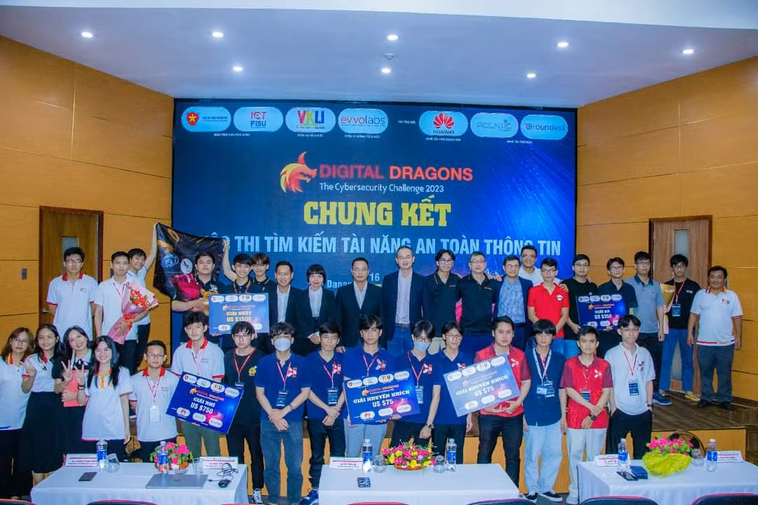 Các đội giành thành tích cao nhất tại giải.