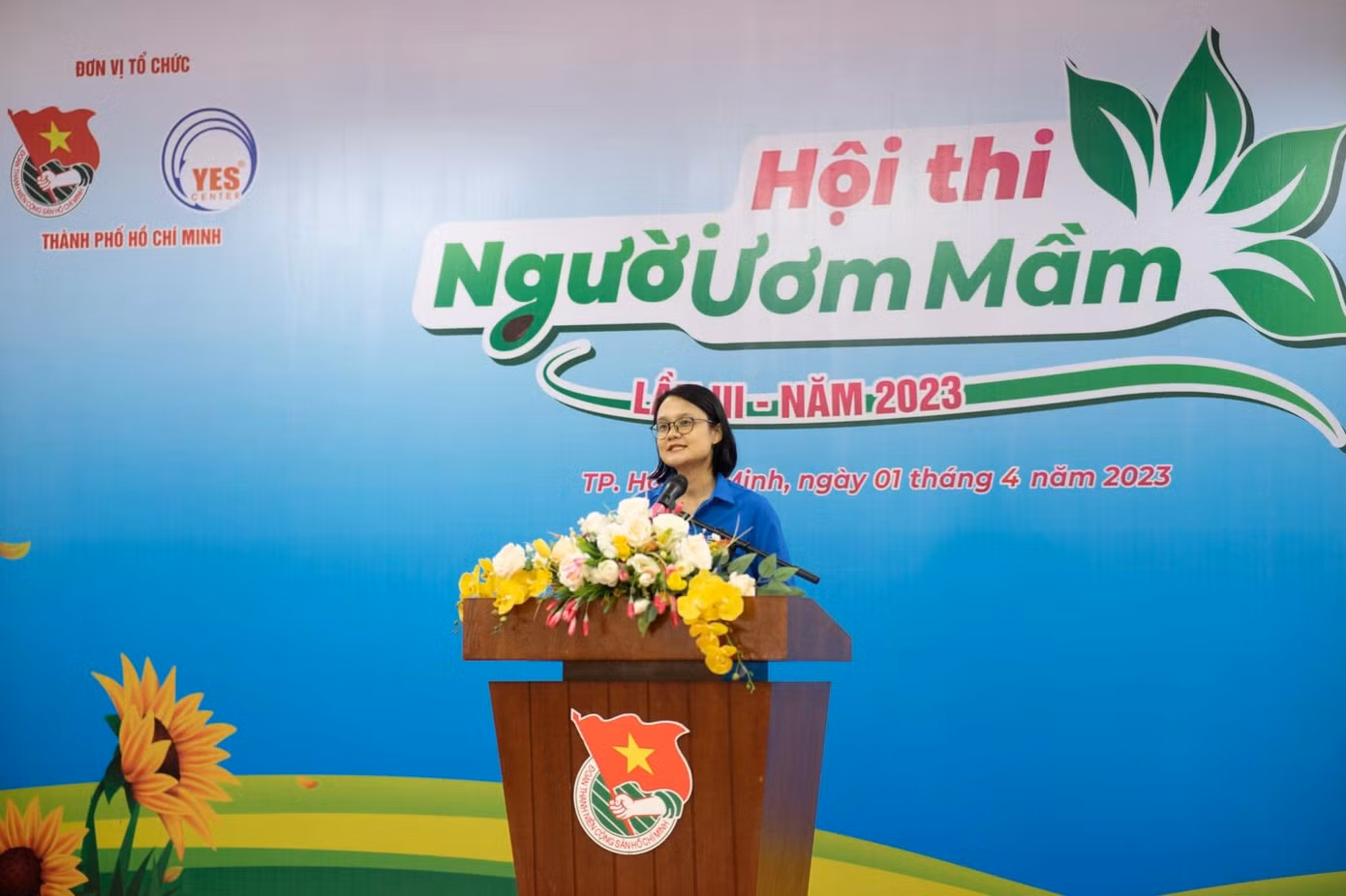 Phó Bí thư Thành Đoàn TP. HCM Trần Thu Hà phát biểu tại Lễ khai mạc Hội thi “Người ươm mầm” lần III, năm 2023.