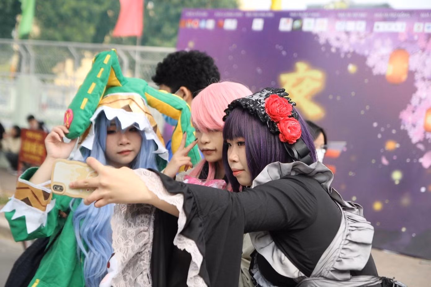 Đến với Hội trại văn hóa, các bạn sinh viên được thoải mái thử Yukata và cosplay những nhân vật mình yêu thích.