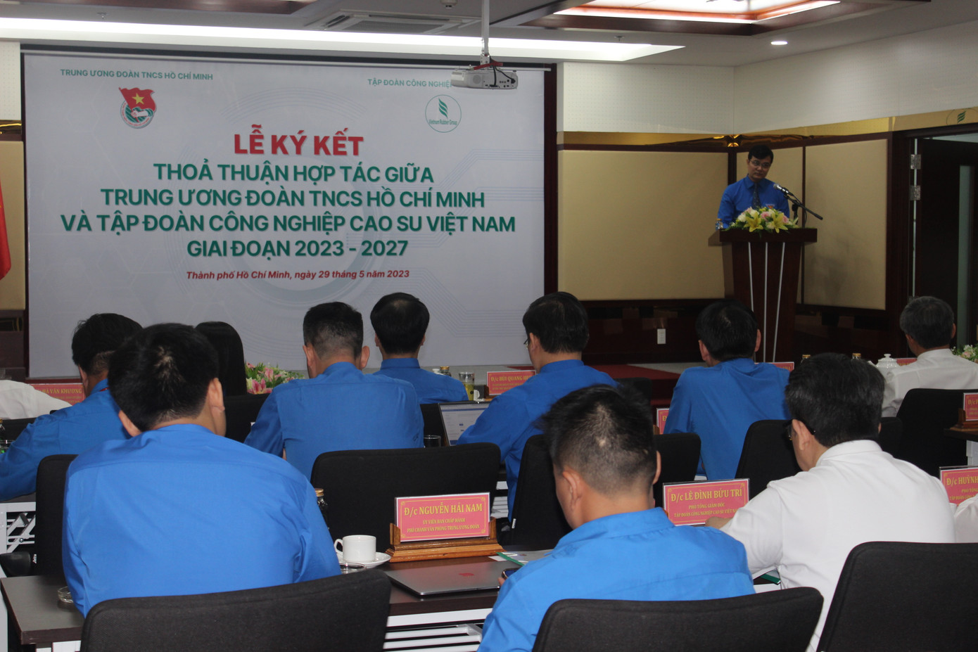 Quang cảnh của buổi lễ ký kết.