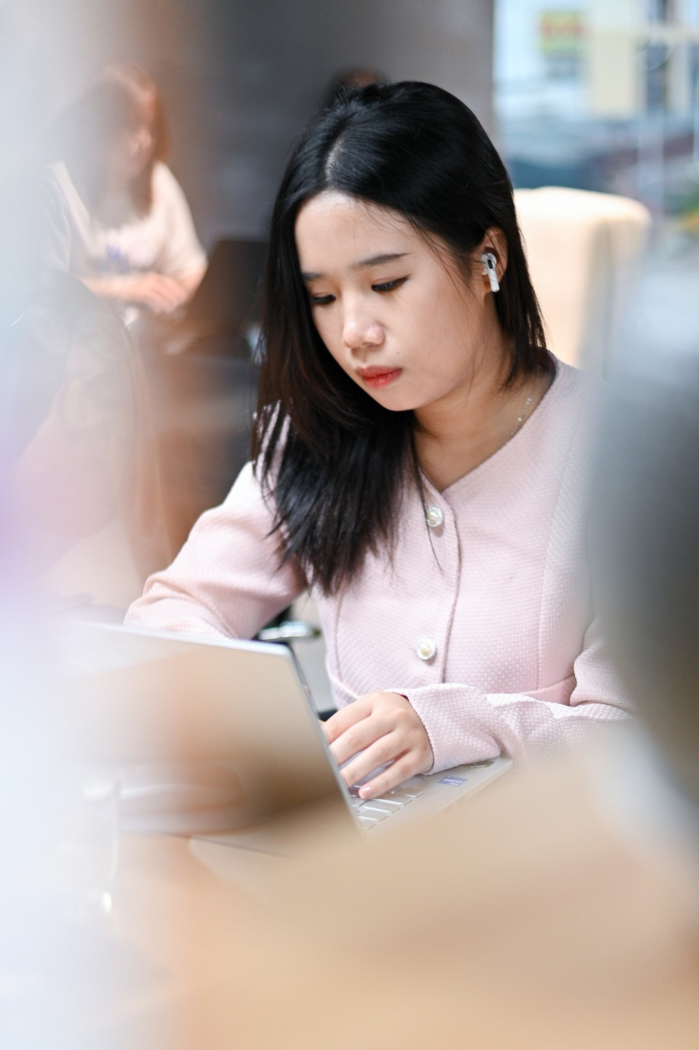 Từ blog cá nhân, Nga có thêm nhiều cơ hội quý giá.