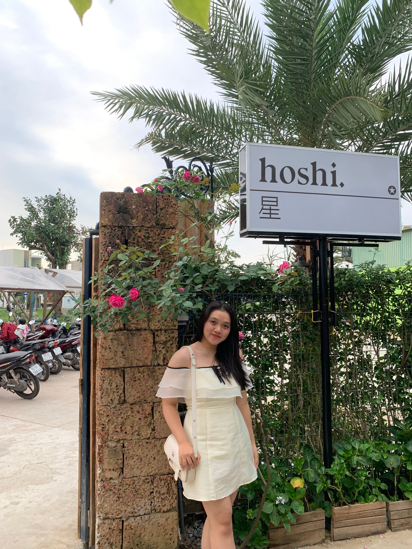 Tú lập một bảng danh sách chi tiết những mục tiêu cần làm trong năm. Tú lập một bảng danh sách chi tiết những mục tiêu cần làm trong năm.