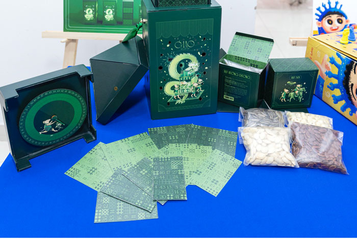 Sản phẩm thiết kế độc đáo của đội “Scoopy”. Sản phẩm thiết kế độc đáo của đội “Scoopy”.