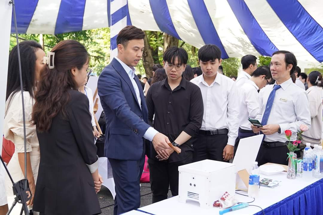 Các dự án khởi nghiệp triển lãm tại vòng Chung kết "Bach khoa Innovation 2023".