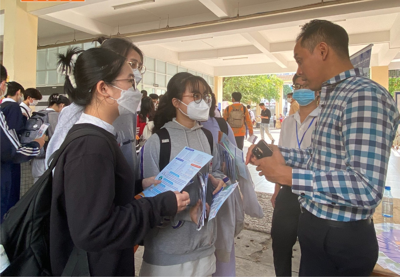 Năm 2022, kỳ thi tuyển sinh riêng do trường ĐH Sư phạm TP. HCM thu hút khoảng hơn 2.000 thí sinh tham gia với các bài thi Toán học, Vật lỹ, Hóa học, Sinh học, Ngữ văn và Tiếng Anh.