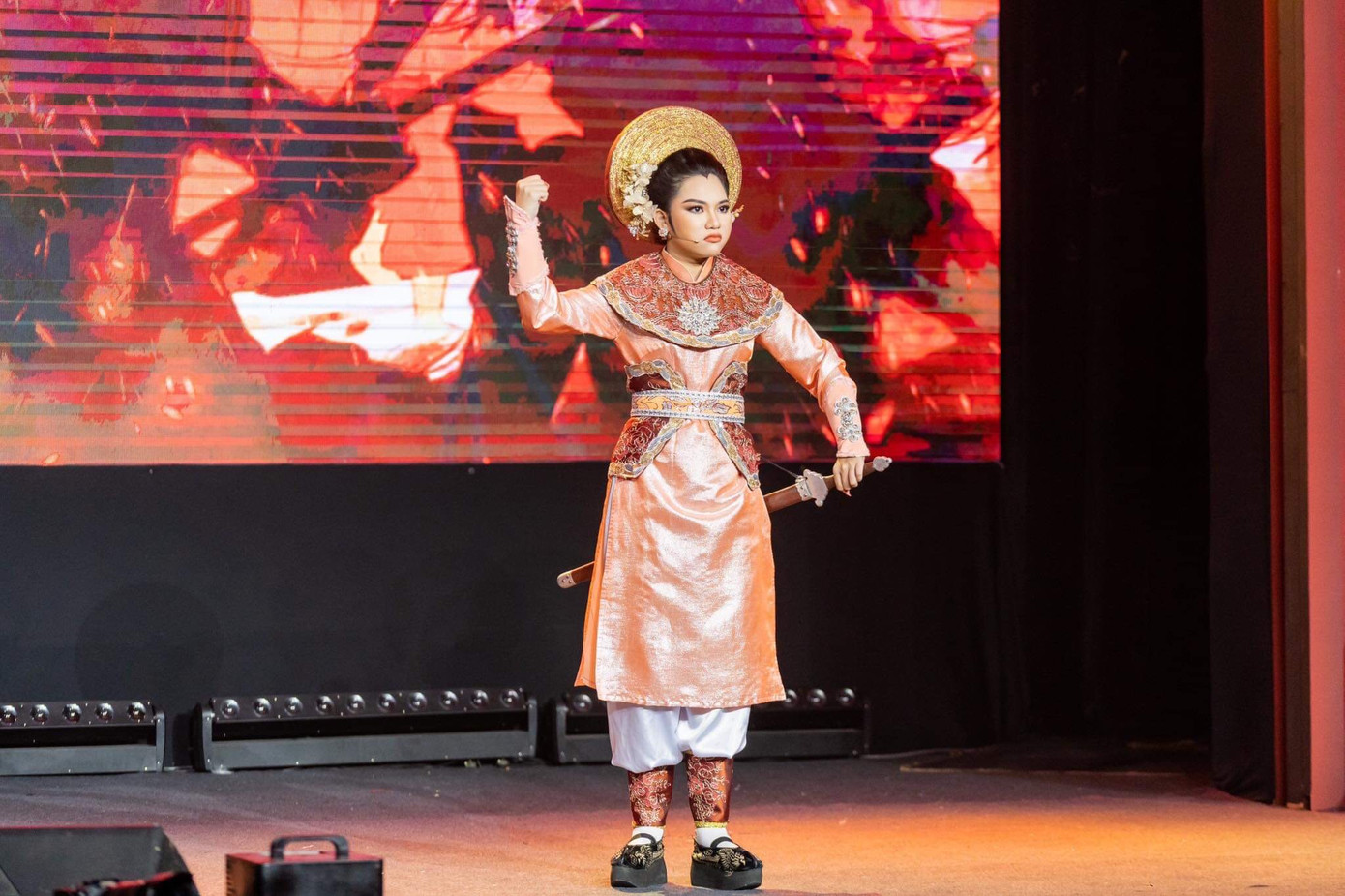 Bảo Ngọc vẫn nỗ lực cho những đam mê cải lương của mình.