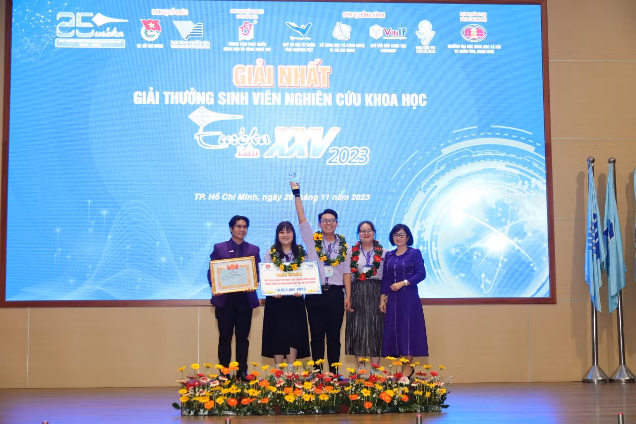 Nhóm nghiên cứu đoạt giải Nhất Giải thưởng “Sinh viên nghiên cứu khoa học Euréka 2023”.