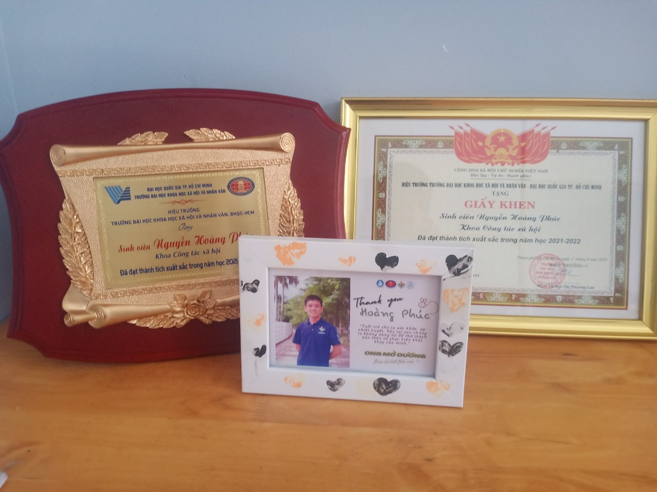 Dù tham gia nhiều hoạt động nhưng Phúc vẫn luôn cân bằng rất tốt việc học của mình.