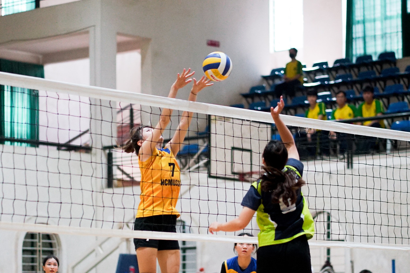 Mỗi lần ra sân là một lần “hết mình” với đam mê cháy bỏng. Mỗi lần ra sân là một lần “hết mình” với đam mê cháy bỏng.