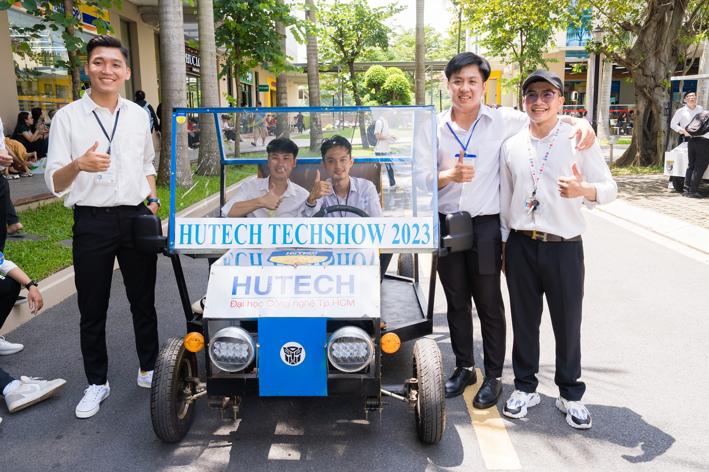 Một sản phẩm xe tiết kiệm năng lượng độc đáo của sinh viên tại Ngày hội.