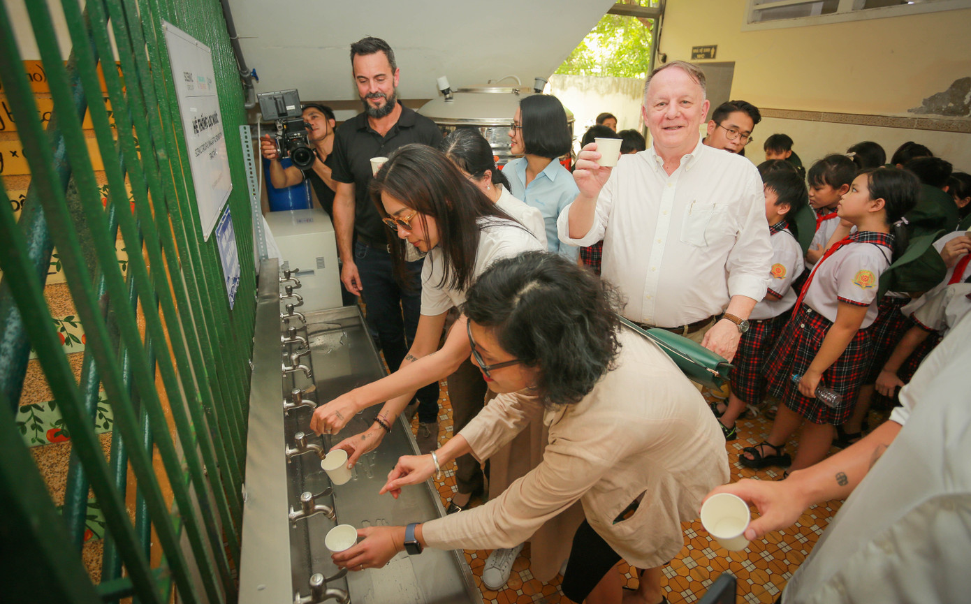 Hệ thống máy lọc nước được trao tặng tại Trường Tiểu học Dương Văn Lịch (huyện Nhà Bè, TPHCM).