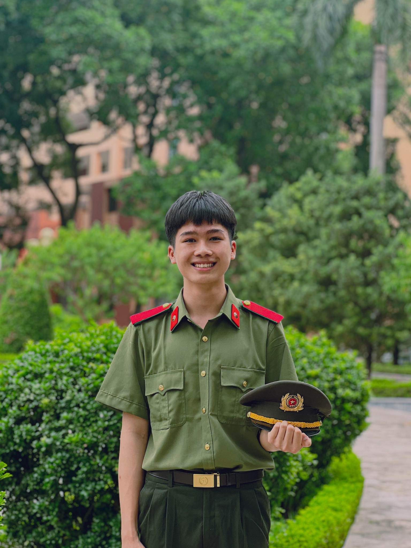 Hà Hùng Minh – Thủ khoa đầu vào khối D01 Học viện An ninh Nhân dân. (Ảnh: NVCC) Hà Hùng Minh – Thủ khoa đầu vào khối D01 Học viện An ninh Nhân dân. (Ảnh: NVCC)