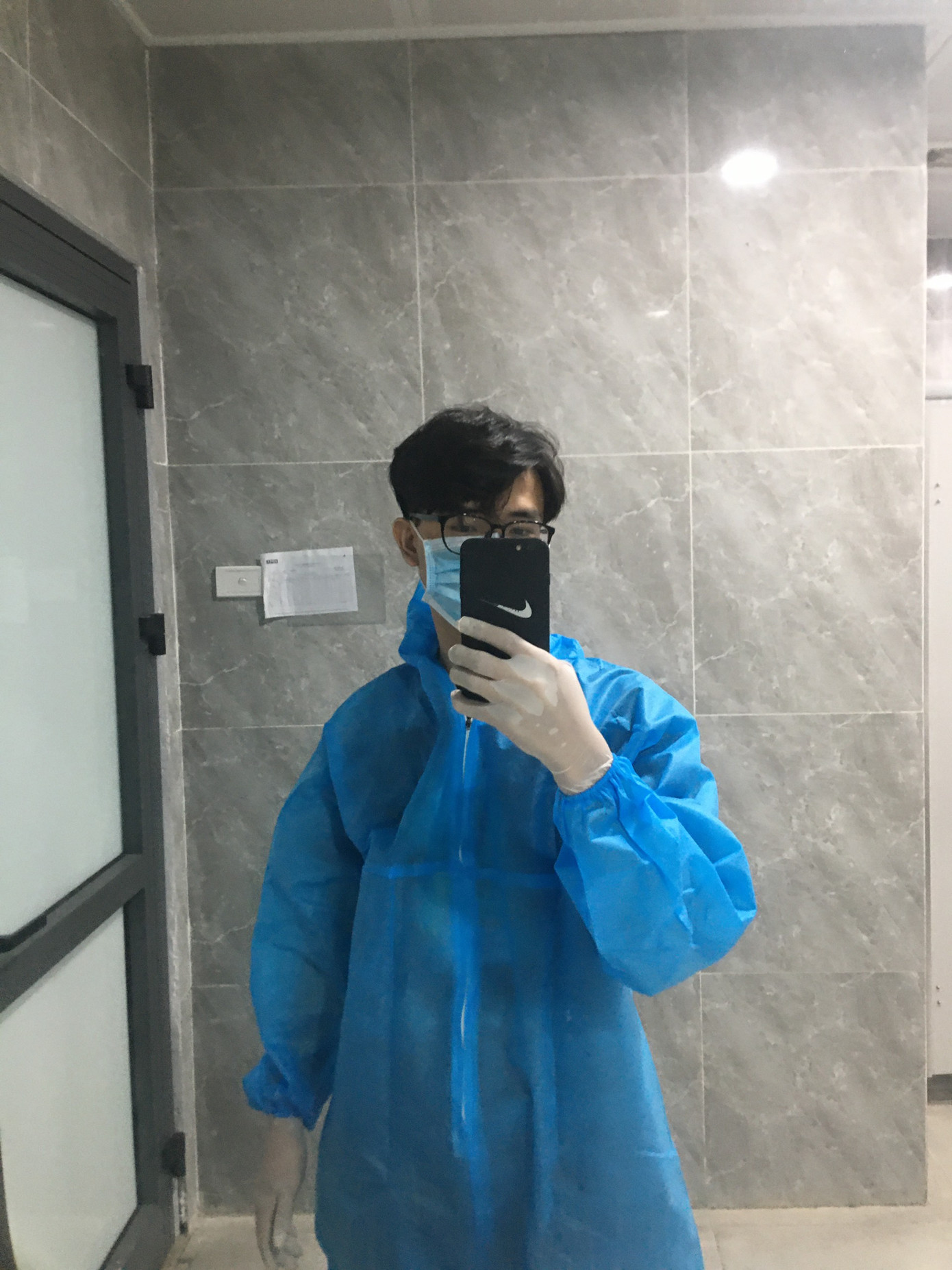 Pháp tham gia tình nguyện phòng chống dịch COVID-19. Pháp tham gia tình nguyện phòng chống dịch COVID-19.