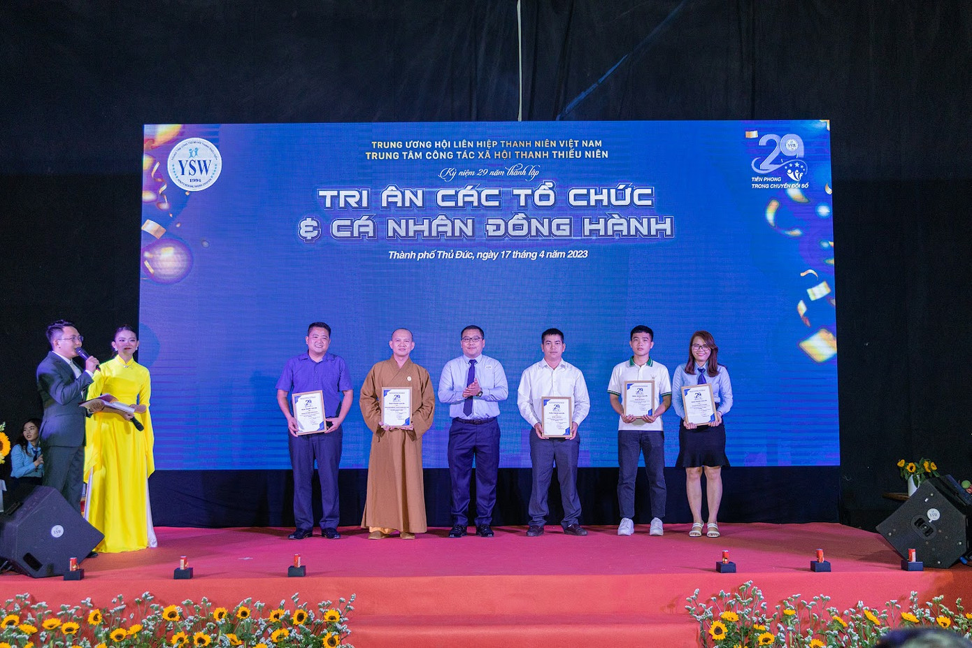 Nhiều cá nhân, đơn vị cũng nhận thư cảm ơn từ Trung tâm CTXH Thanh thiếu niên.