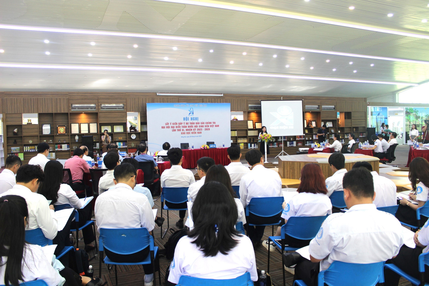 Quang cảnh Hội nghị. Quang cảnh Hội nghị.