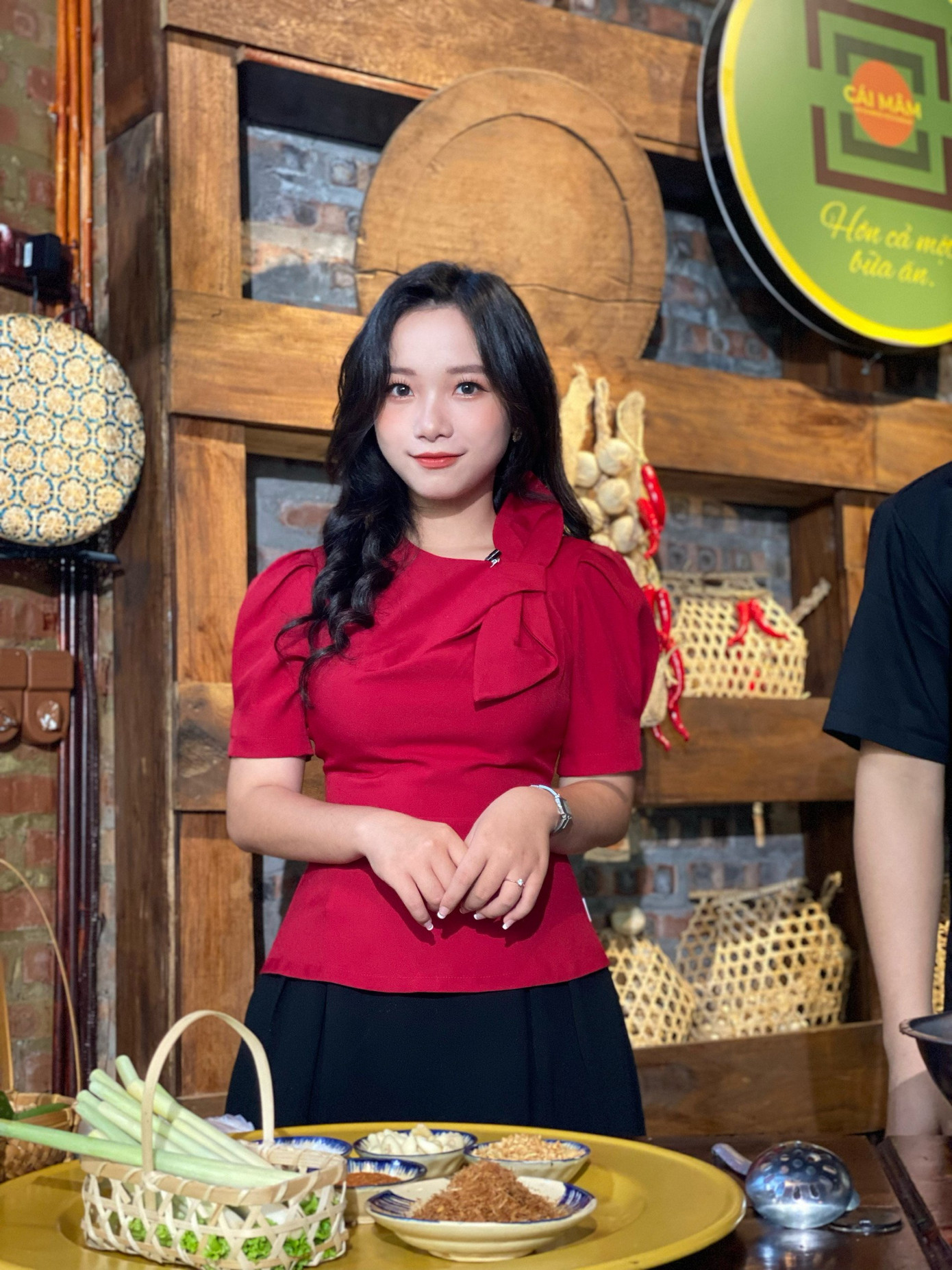 Ngọc Hoa hiện tại đã là sinh viên năm cuối, khoa Phát thanh - Truyền hình, Học viện Báo chí và Tuyên truyền. (Ảnh: NVCC) Ngọc Hoa hiện tại đã là sinh viên năm cuối, khoa Phát thanh - Truyền hình, Học viện Báo chí và Tuyên truyền. (Ảnh: NVCC)