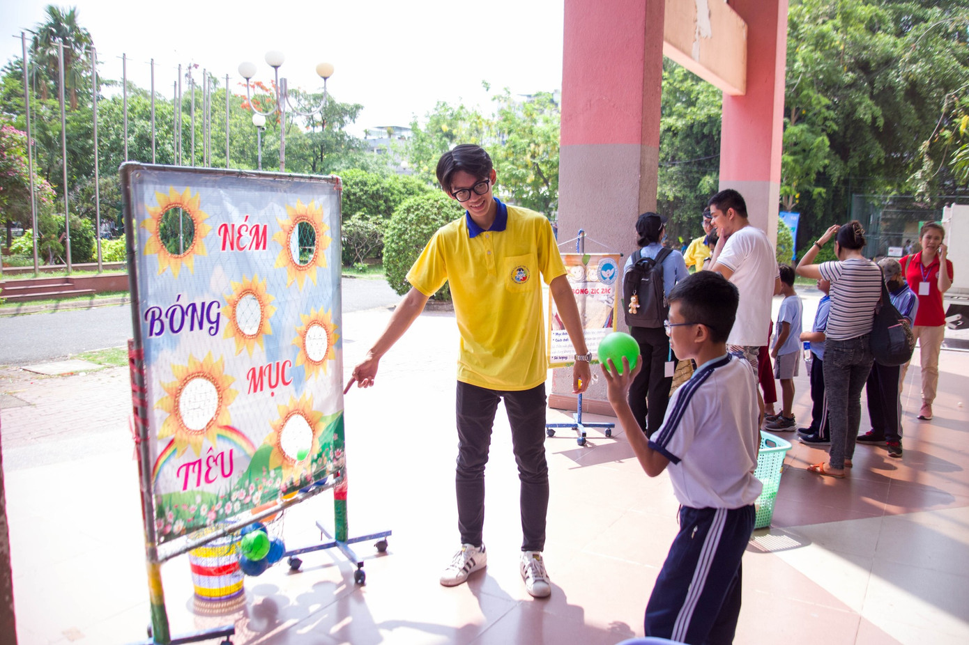 Ban Tổ chức còn bố trí không gian các trò chơi giải trí phù hợp cho các vận động viên tại Hội thao. (Ảnh: TLTĐ) Ban Tổ chức còn bố trí không gian các trò chơi giải trí phù hợp cho các vận động viên tại Hội thao. (Ảnh: TLTĐ)