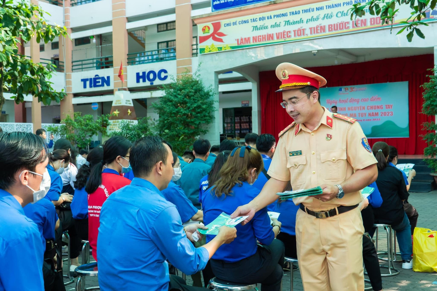 Hoạt động tuyên truyền pháp luật đến đoàn viên, thanh niên trên địa bàn huyện Bình Chánh.
