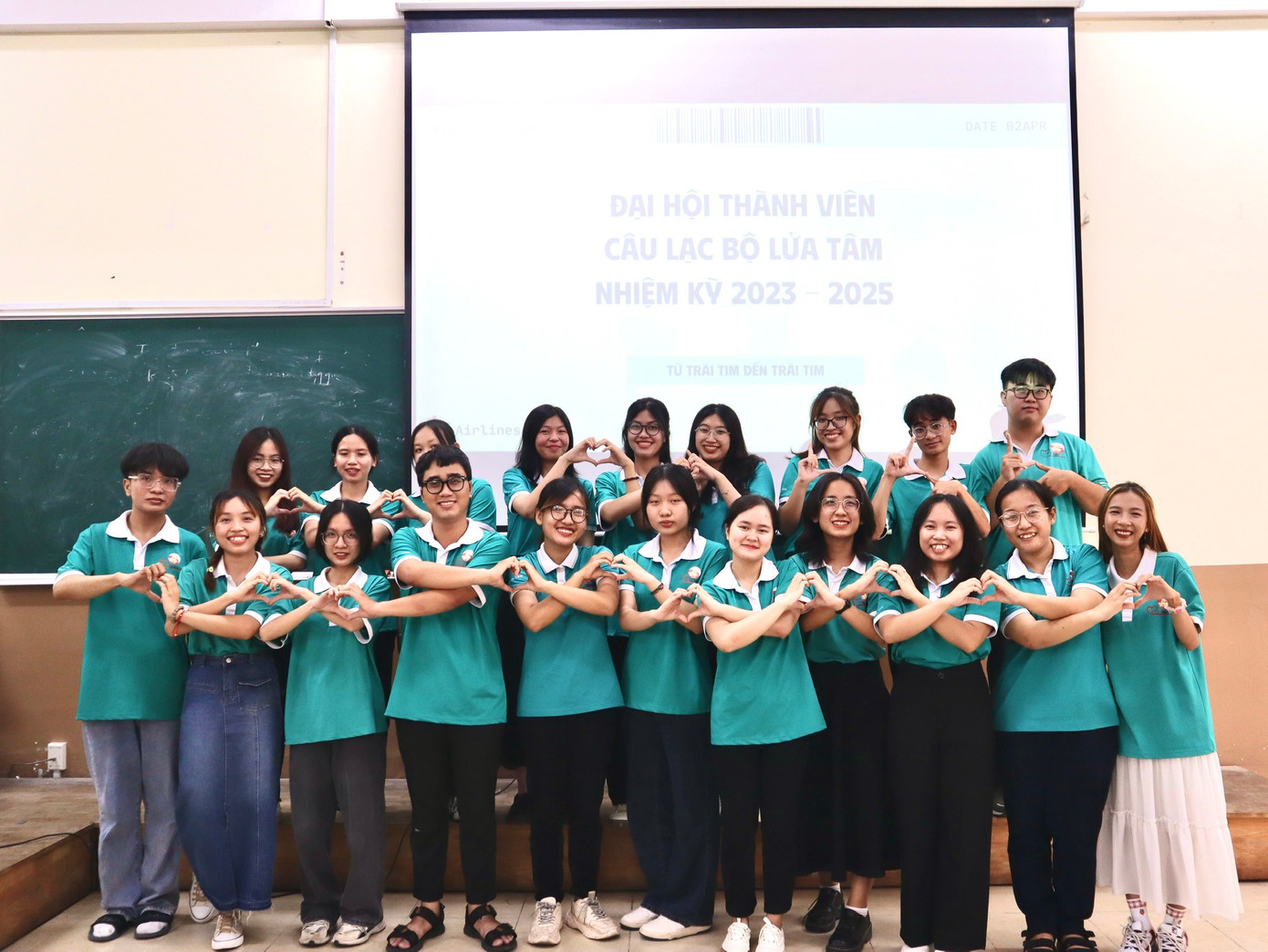 Những thành viên của CLB Lửa Tâm.