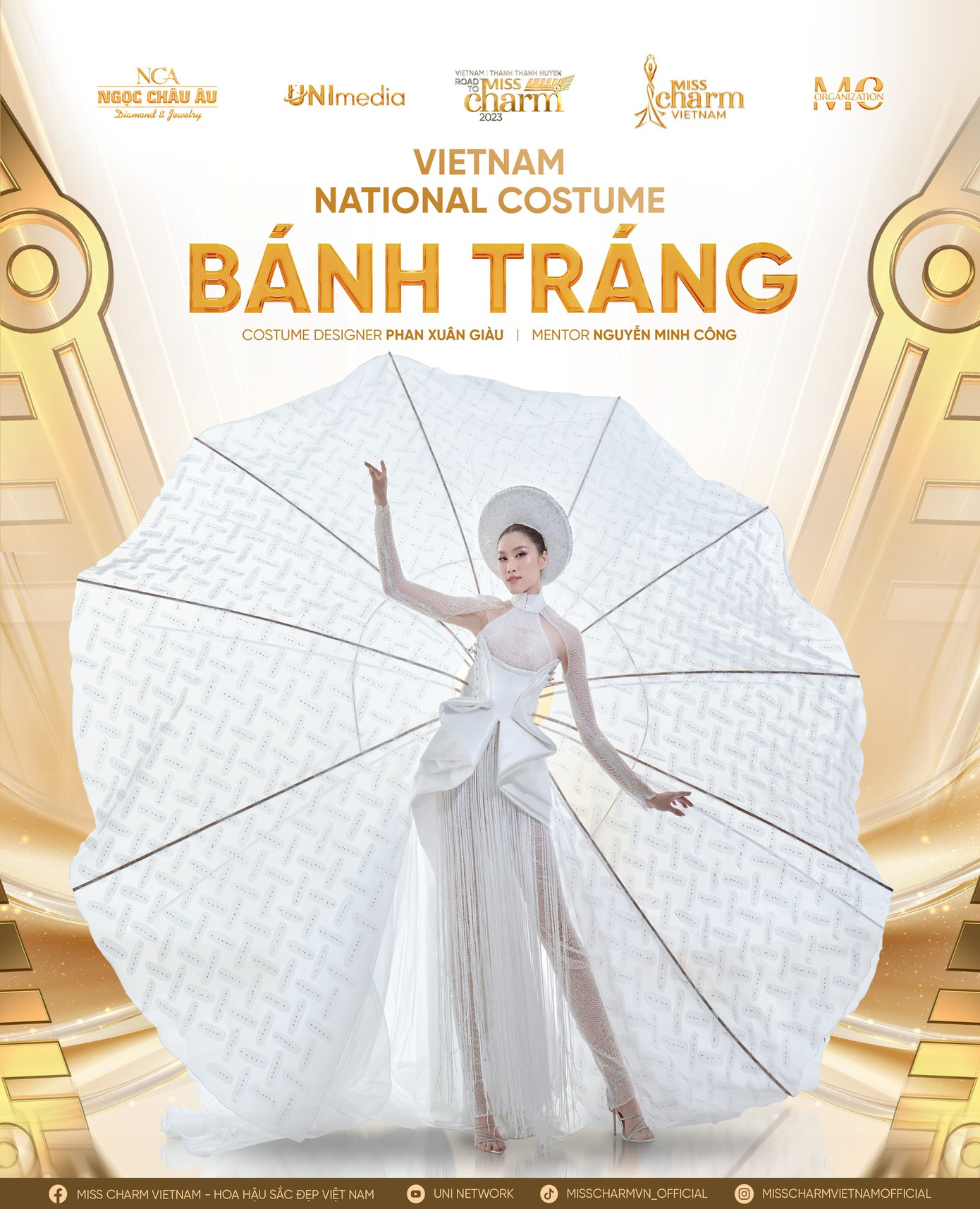 Bộ trang phục "Bánh tráng" ấn tượng của Nhà thiết kế Phan Xuân Giàu.