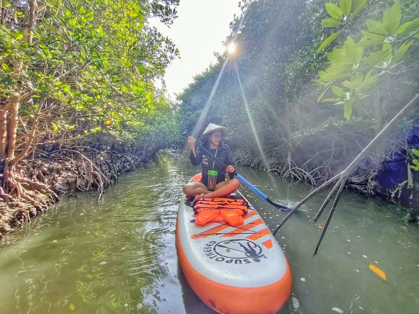 Khám phá hệ sinh thái rừng ngập mặn Cần Giờ là một trong những ưu tiên của nhiều bạn trẻ tại TP. HCM trong dịp lễ này. Khám phá hệ sinh thái rừng ngập mặn Cần Giờ là một trong những ưu tiên của nhiều bạn trẻ tại TP. HCM trong dịp lễ này.