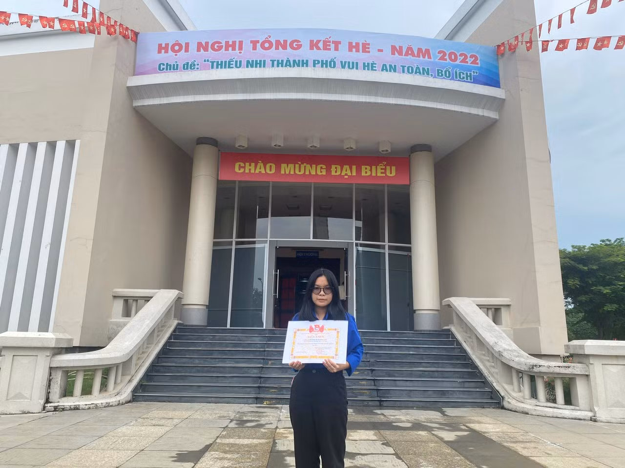 Lên đại học, Hương Lan tích cực tham gia các hoạt động Đoàn, Hội để bản thân có cơ hội được rèn luyện nhiều hơn. (Ảnh: NVCC)