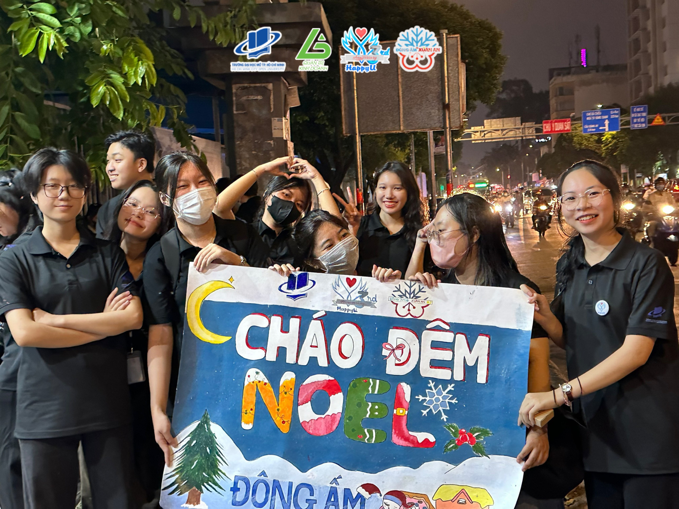 Chương trình thu hút đông đảo sinh viên trường ĐH Mở TP. HCM. Chương trình thu hút đông đảo sinh viên trường ĐH Mở TP. HCM.