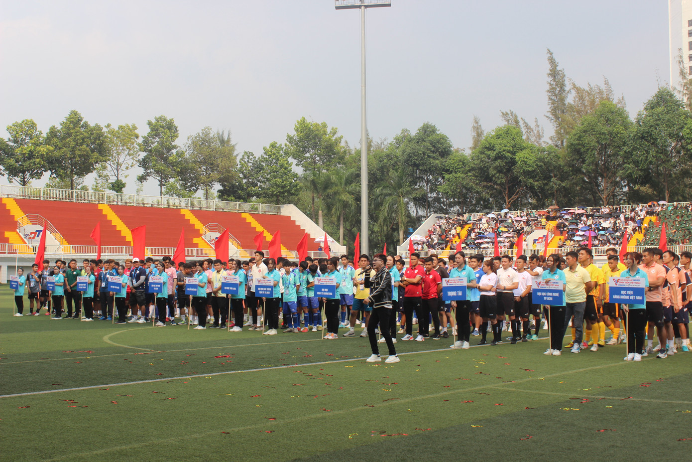 Đây là giải đấu được tổ chức thường niên trong khoảng thời gian từ kỷ niệm Ngày truyền thống Học sinh - Sinh viên Việt Nam 9/1, đến chào mừng Ngày thành lập Đoàn TNCS Hồ Chí Minh 26/3 và Ngày Thể thao Việt Nam 27/3.