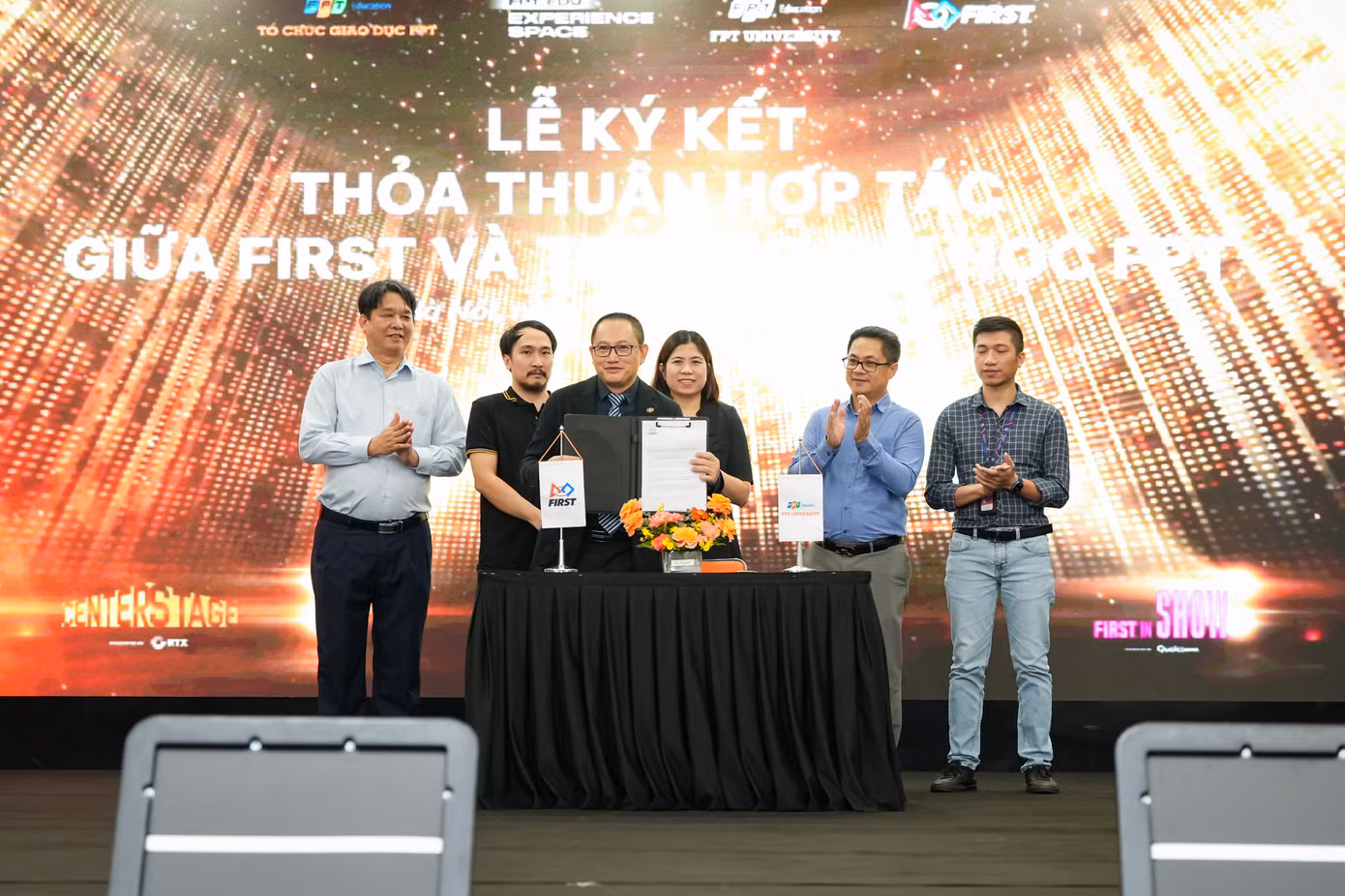 Trường ĐH FPT đã ký kết hợp tác với FIRST® (Mỹ).